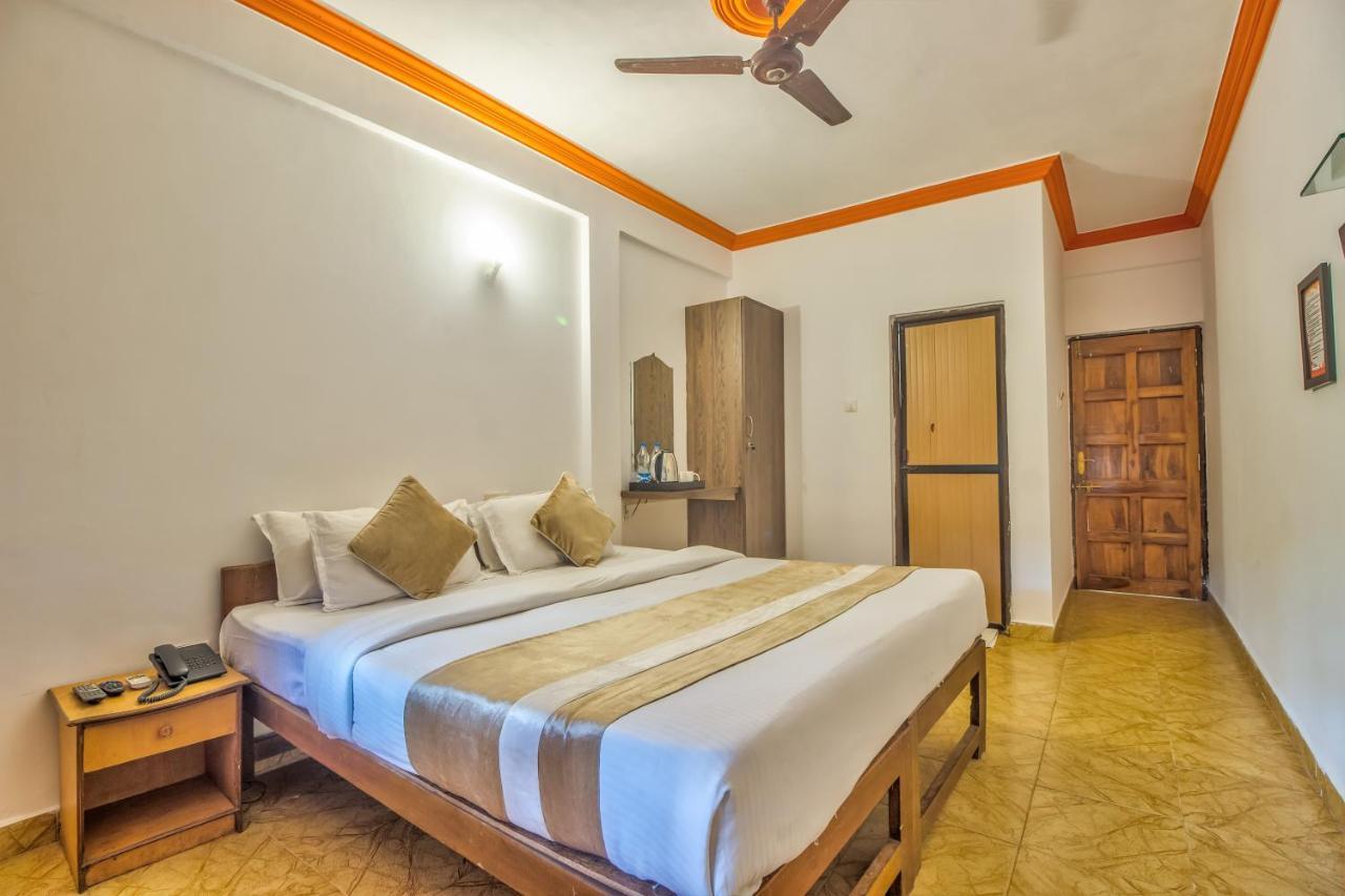 The Village Beach Resort Baga Exterior photo