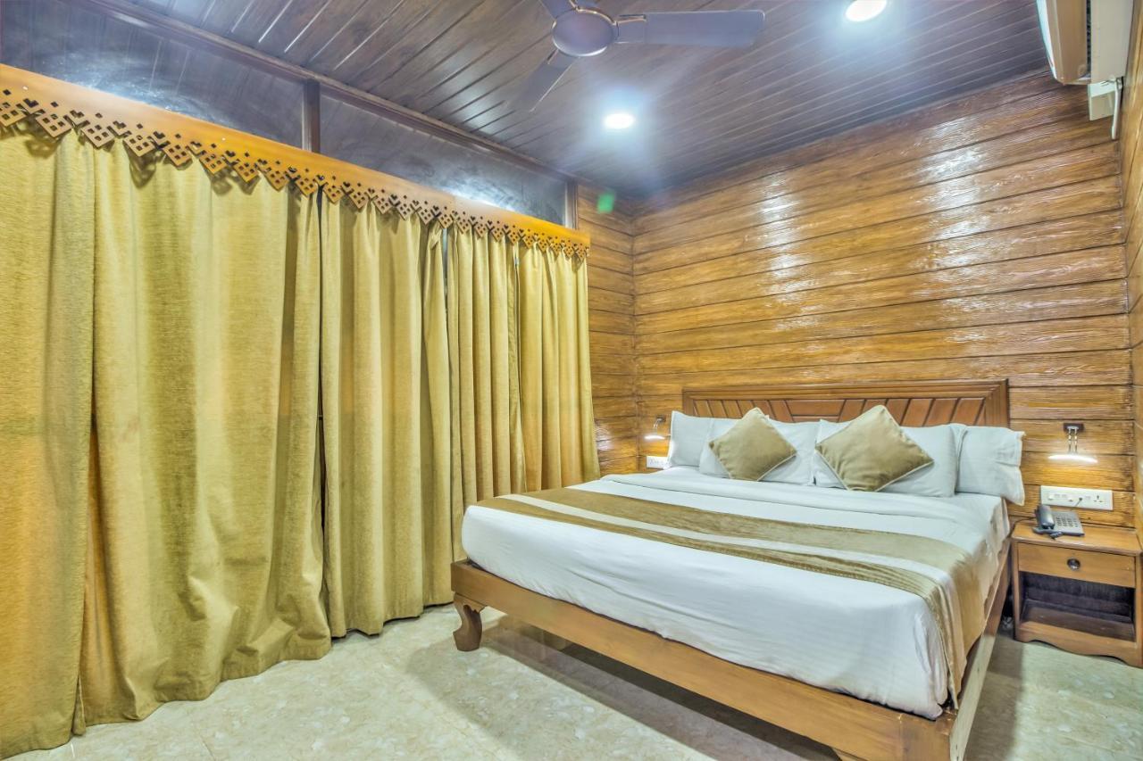 The Village Beach Resort Baga Exterior photo