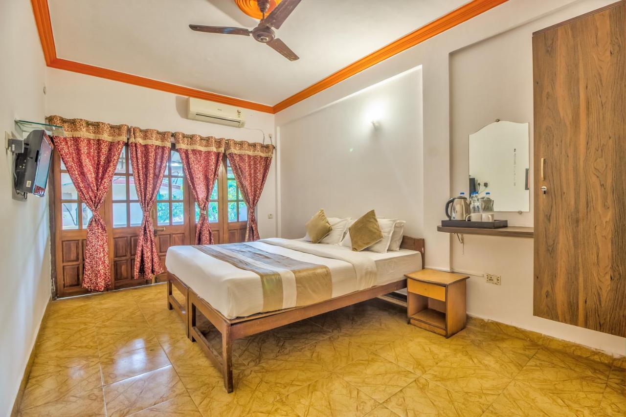 The Village Beach Resort Baga Exterior photo