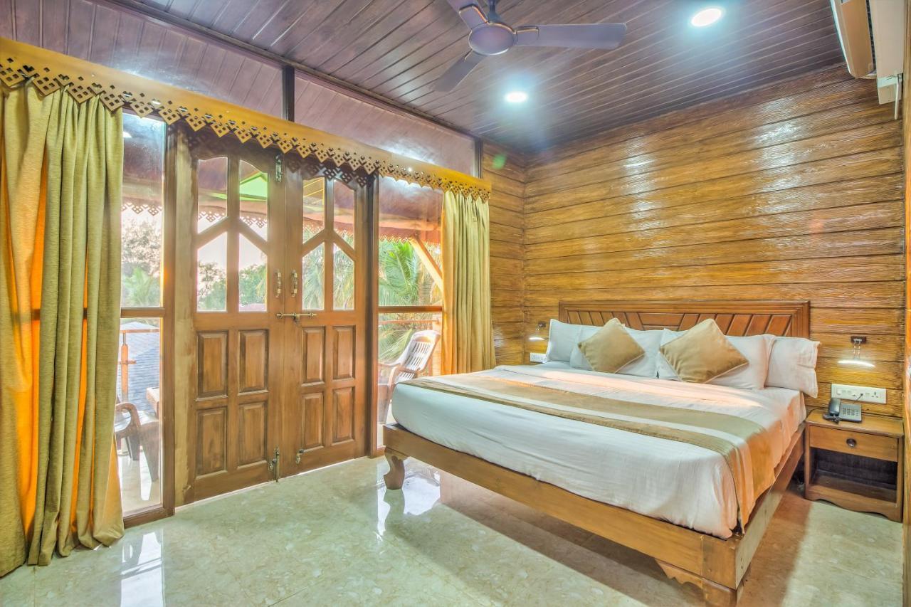 The Village Beach Resort Baga Exterior photo
