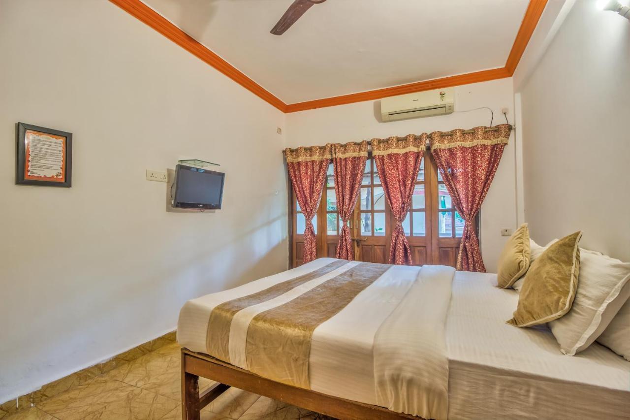 The Village Beach Resort Baga Exterior photo